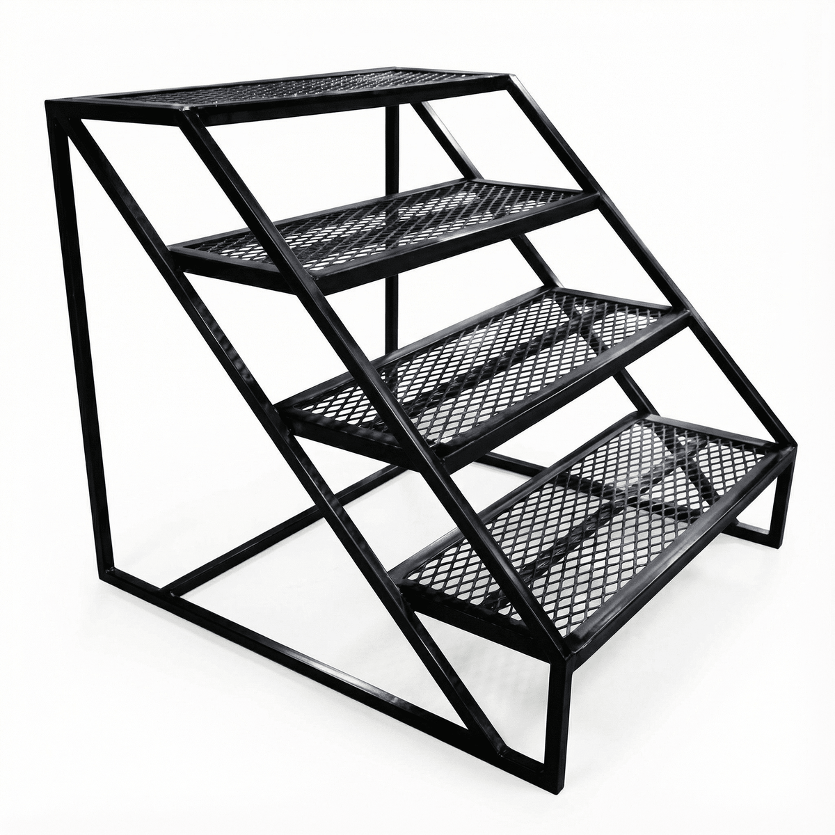 PROLAST professional boxing ring stairs seen from the side, angled black steel frame and four diamond-mesh treads